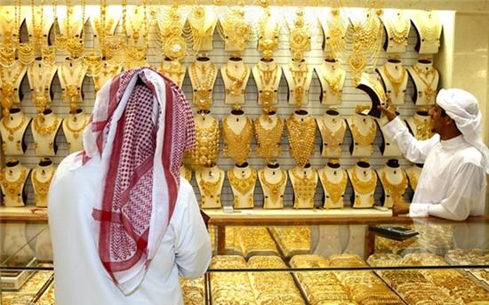 Làm giàu ở Dubai có thực sự dễ dàng như đi ăn mày kiếm bạc tỷ mỗi tháng? - Ảnh 3.
