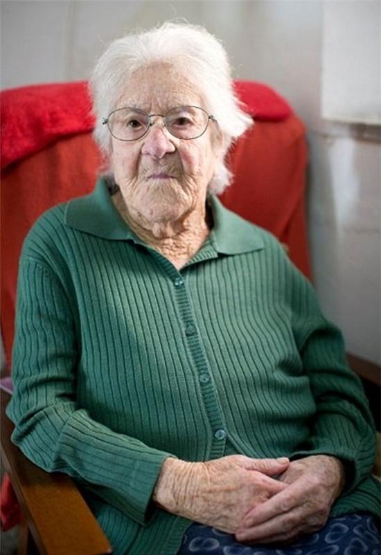 o-noi-song-lau-tram-tuoi-la-chuyen-binh-thuong