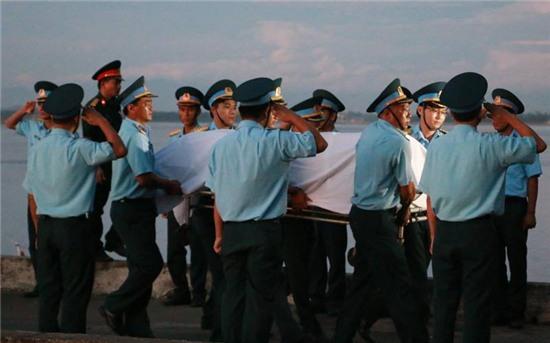 phi công trần quang khải