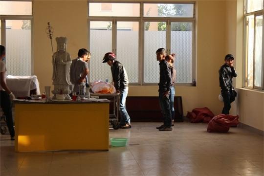 Nhìn mặt các nạn nhân lần cuối