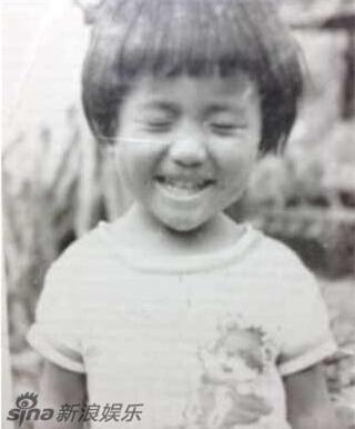 Tuyển tập bộ ảnh Khi xưa ta bé của 30 mỹ nhân hàng đầu Hoa ngữ - Ảnh 18.