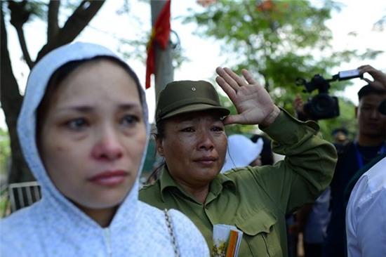 Dai ta Tran Quang Khai ra di da de lai danh thom, tieng tot hinh anh 1