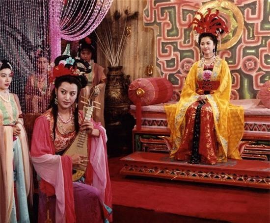 du-lich-thinh-kinh-nhu-ton-ngo-khong-trong-tay-du-ky-4