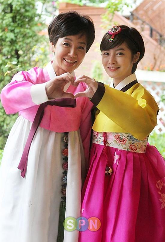 Những ngôi sao con nhà nòi: Người vượt qua cái bóng của cha mẹ, kẻ be bét vì scandal - Ảnh 5.