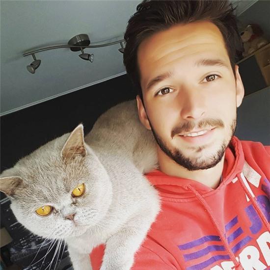 Trao luu trai dep tao dang ben meo noi tieng mang hinh anh 10