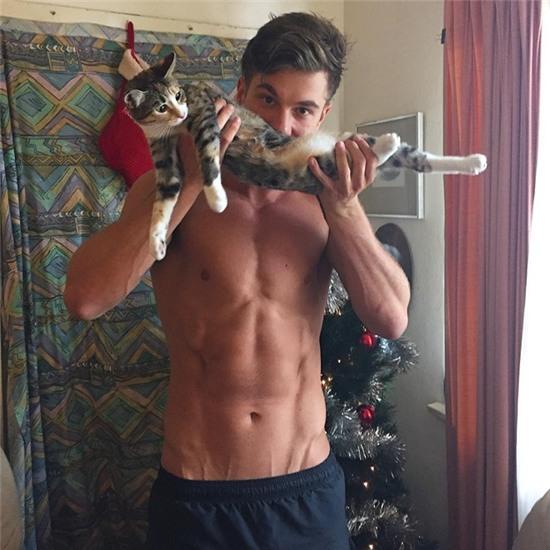 Trao luu trai dep tao dang ben meo noi tieng mang hinh anh 4