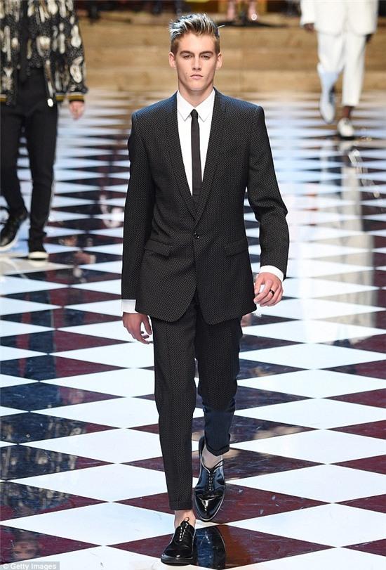 Huyền thoại sắc đẹp Cindy Crawford sinh ra 2 người con cũng xuất sắc không kém - Ảnh 15.