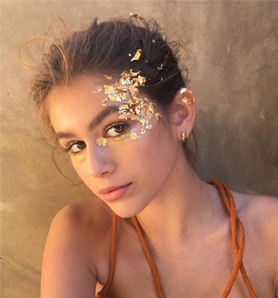 Huyền thoại sắc đẹp Cindy Crawford sinh ra 2 người con cũng xuất sắc không kém - Ảnh 23.