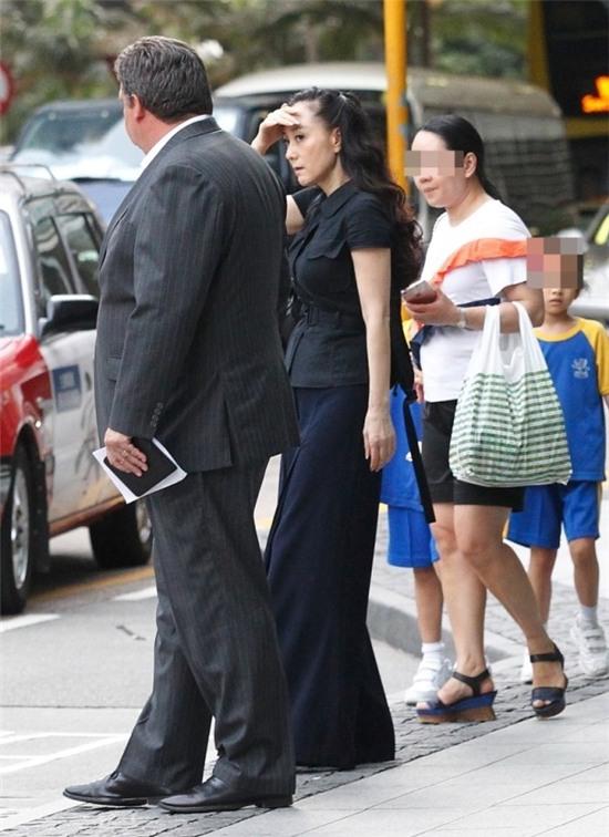 Vo Ly Lien Kiet hiem hoi xuat hien tren pho hinh anh 1