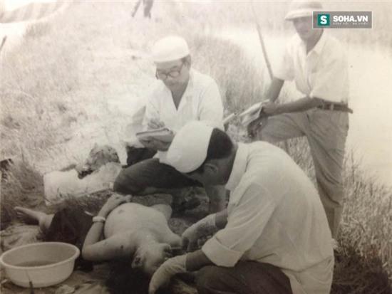 Vị đại tá tiết lộ nhiều bí mật về chuyện mổ 3.000 xác chết - Ảnh 1.