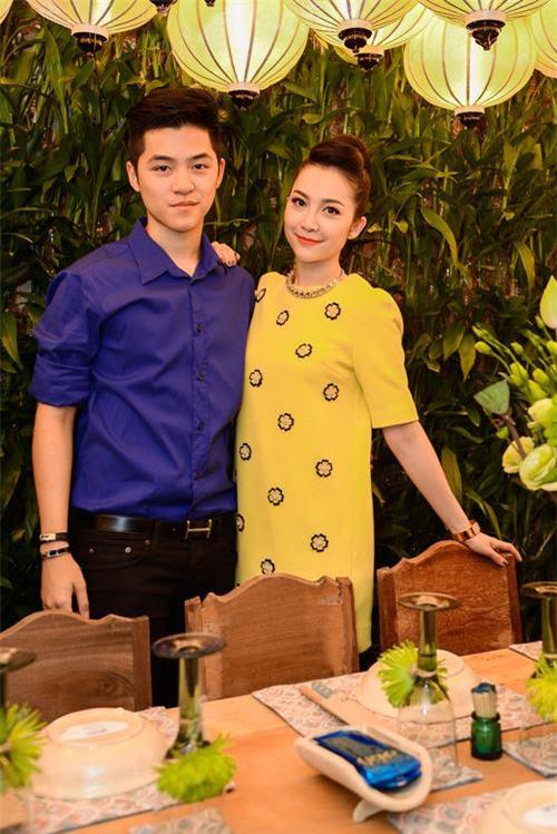 10-nguoi-anh-em-dep-trai-nhu-tai-tu-cua-sao-viet-2