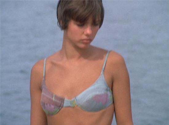 Sự lôi cuốn của những bộ đồ bơi trong phim Pháp những thập niên trước - Ảnh 7.