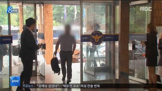 Rộ tin nạn nhân thứ 4 khẳng định: Đúng là đã quan hệ với Yoochun, nhưng không cưỡng chế - Ảnh 3.