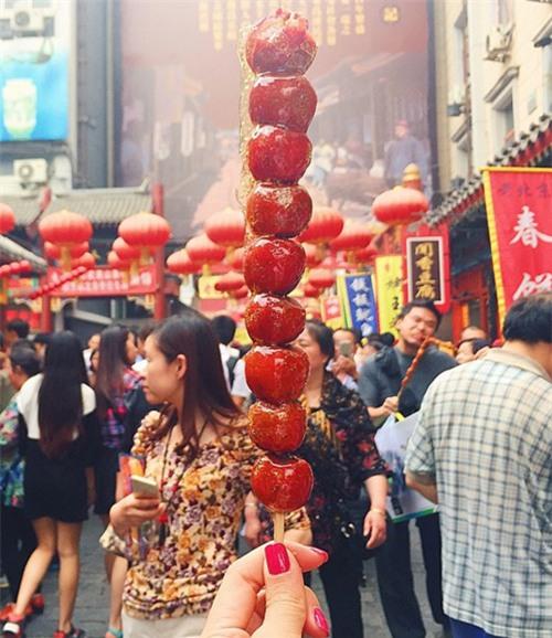 kham-pha-nhung-mon-an-dac-sac-tren-duong-pho-chau-a