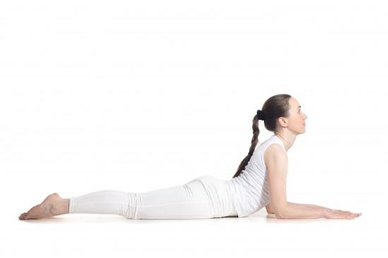 7-dong-tac-yoga-giup-tang-size-nguc-khong-can-dao-keo-2