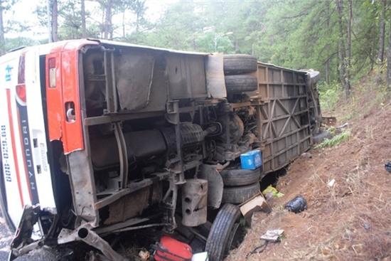 Hé lộ nguyên nhân vụ tai nạn thảm khốc trên đèo Prenn - Ảnh 1.