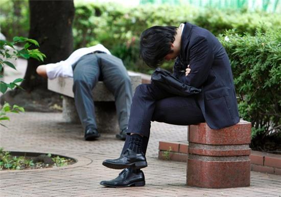 Nghệ thuật ngủ mà không ngủ của người Nhật Bản gây kinh ngạc cho cả thế giới - Ảnh 2.
