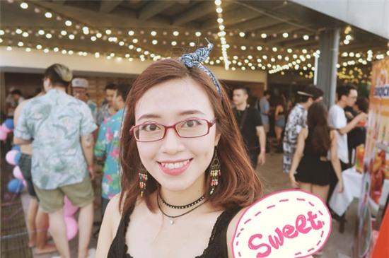 Mỗi dịp có pool party, con gái Hà Nội lại sexy hết sức! - Ảnh 9.