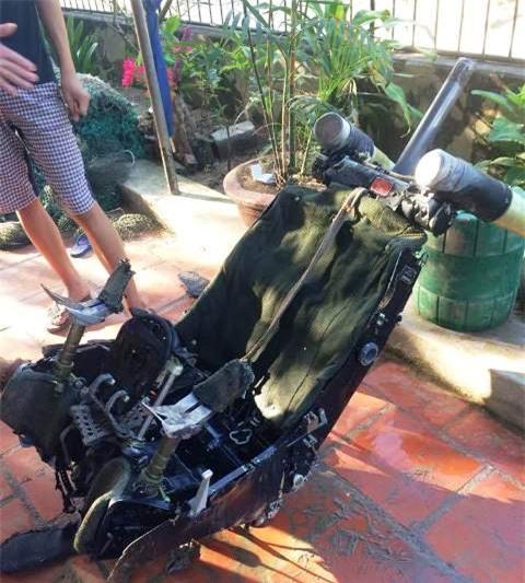 Chiếc ghế được ngư dân xã Hải Ninh, huyện Tĩnh Gia vớt ngoài khơi cách đảo Mê (huyện Tĩnh Gia) khoảng 10 hải lý