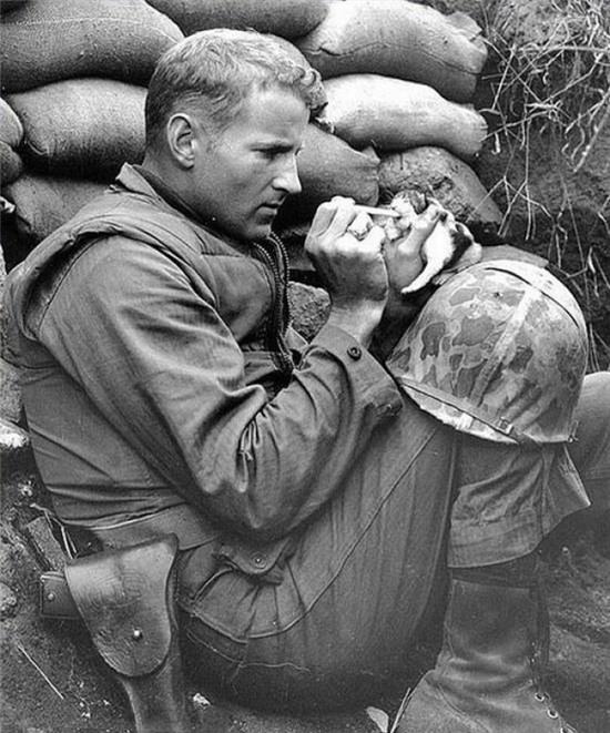 14 bức ảnh về tình người khiến bất cứ ai cũng phải bật khóc vì xúc động - Ảnh 9.