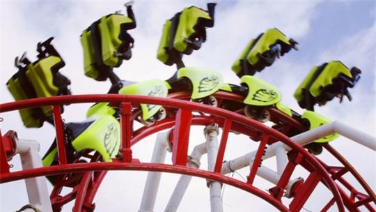 Tsunami là tàu lượn đi ngược duy nhất của Scotland. Ảnh: M&Ds