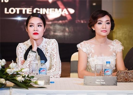 Tinna Tình tố bị dọa móc mắt vì chê Mặt Nạ Máu, Nhà sản xuất phim đòi kiện - Ảnh 2.