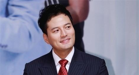 Dan dien vien xu Han xuat than trong gia dinh quyen the hinh anh 1