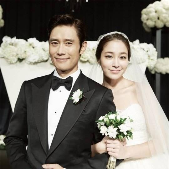 Dan dien vien xu Han xuat than trong gia dinh quyen the hinh anh 9