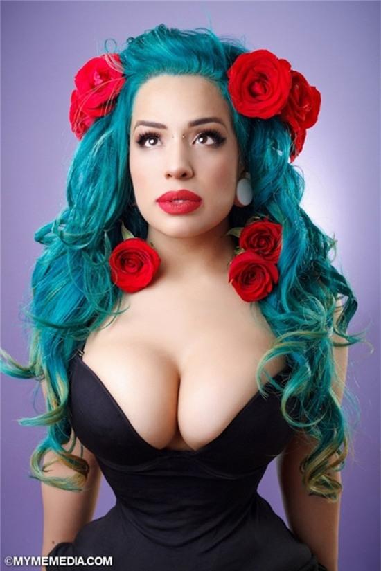 Sửng sốt trước những vòng eo “không thể nhỏ hơn”