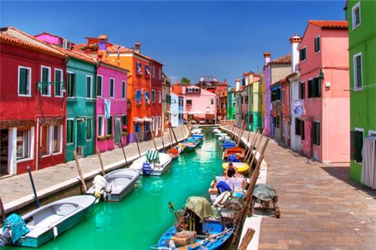 ba-thi-tran-khong-the-bo-lo-trong-hanh-trinh-chau-au-4