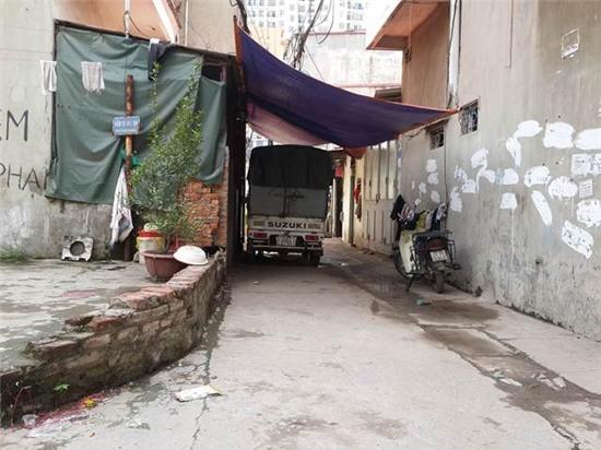 bi truy sat, nam thanh nien chet tham vi chay vao ngo cut hinh anh 1