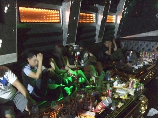đột kích quán karaoke, Ruby Karaoke Hải Phòng, chốn ăn chơi bậc nhất đất Cảng đột kích quán karaoke, Ruby Karaoke Hải Phòng, chốn ăn chơi bậc nhất đất Cảng
