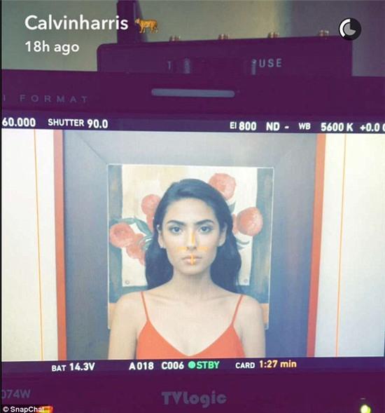 Chán hẹn hò người nổi tiếng, Calvin Harris thân mật với gái lạ trong hộp đêm - Ảnh 11.