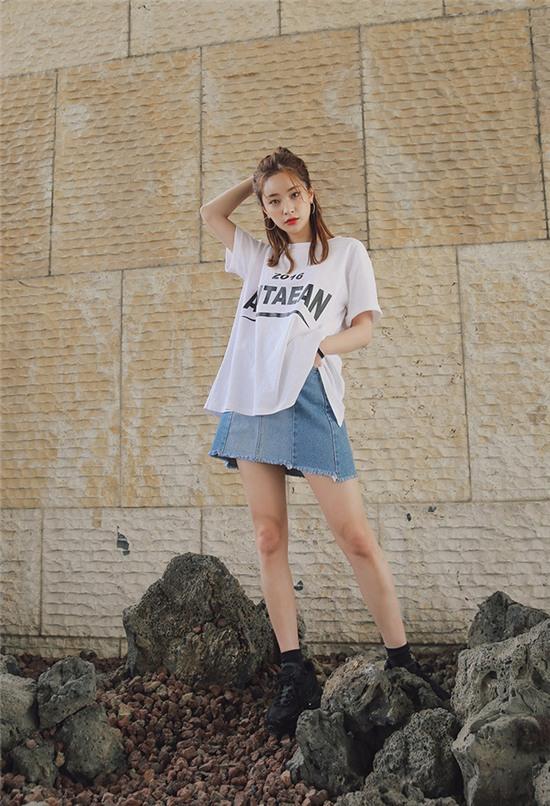 15 set đồ siêu ưng mắt đảm bảo sẽ khiến bạn muốn diện sneaker bất chấp nắng nóng - Ảnh 1.