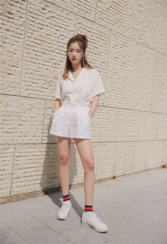 15 set đồ siêu ưng mắt đảm bảo sẽ khiến bạn muốn diện sneaker bất chấp nắng nóng - Ảnh 5.