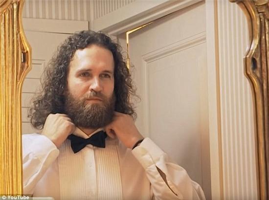 my: nguoi dan ong cuoi… iphone lam vo hinh anh 2