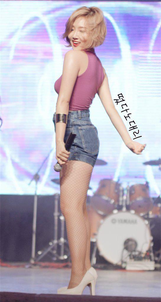 Những nữ thần tượng này sẽ chứng minh: Thấp bé vẫn có thể sexy như thường! - Ảnh 15.