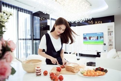 Ngọc Trinh, bạn trai Ngọc Trinh, đại gia của Ngọc Trinh