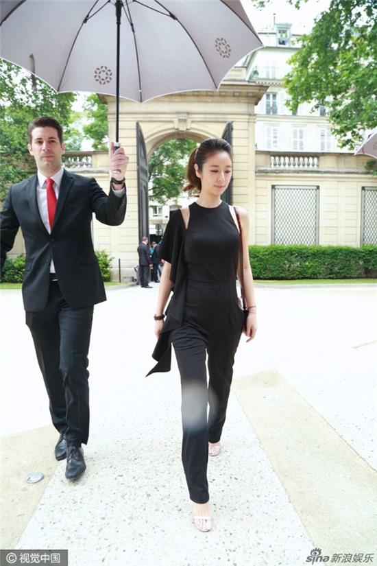 Gu thoi trang thanh lich va don gian cua Lam Tam Nhu hinh anh 1