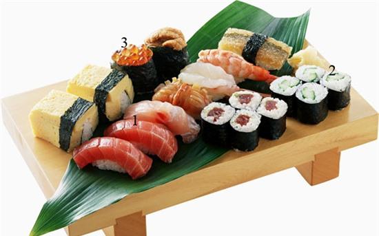 mon-sushi-lay-lung-the-gioi-va-su-ra-doi-tinh-co-2