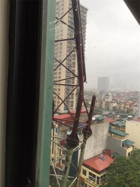 cột thu phát sóng, cột thu phát sóng bị đổ