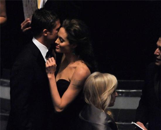 Khoanh khac dep cua Brad Pitt va Angelina Jolie trong 13 nam hinh anh 9
