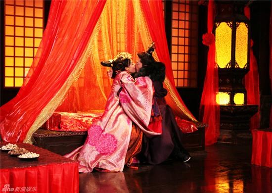 Những nụ hôn nóng bỏng này của Hoắc Kiến Hoa sẽ khiến Lâm Tâm Như phải ghen khi xem lại! - Ảnh 19.