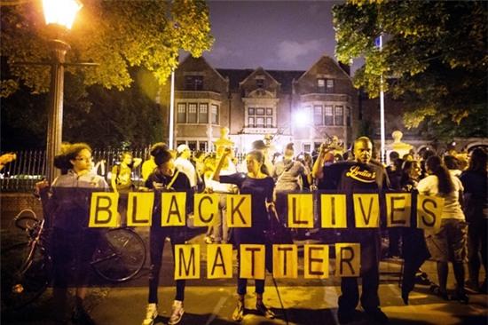 Cô gái tường thuật trực tiếp cảnh người yêu da màu bị cảnh sát bắn gây chấn động nước Mỹ - Ảnh 7.