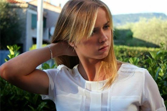 an, tap the nao de dep nhu 3 “hoa khoi banh ni”? hinh anh 13