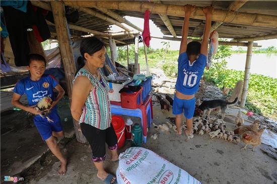 Cuoc doi cuc nhoc cua ba me sinh 14 dua con hinh anh 15