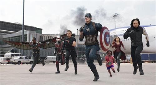 Cô bé vinh dự khi là thành viên nhí của nhóm siêu anh hùng, có nhiệm vụ giải cứu thế giới.