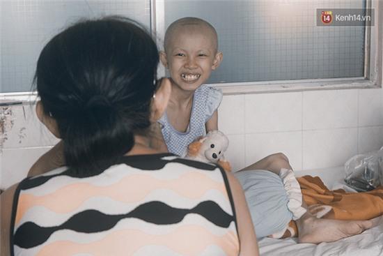 Bé gái ung thư bị bỏ rơi khi 20 ngày tuổi và 11 năm được chở che bởi người mẹ đặc biệt - Ảnh 9.