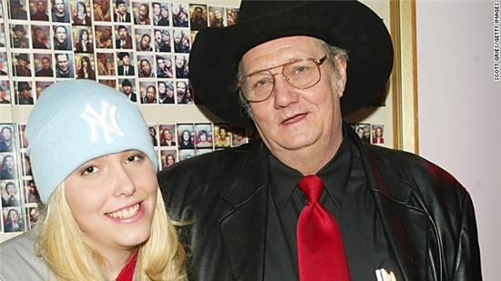 Của thiên trả địa - Số phận thê thảm của 15 người trúng số độc đắc - Ảnh 3.