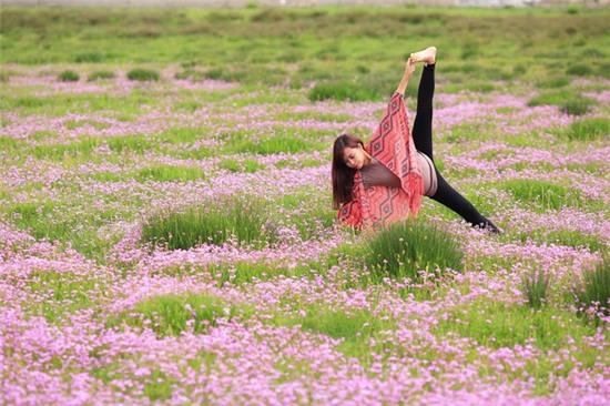 Tập Yoga tại tất cả mọi nơi mình đi qua - cô gái người Việt này đang truyền cảm hứng cho rất nhiều người! - Ảnh 11.